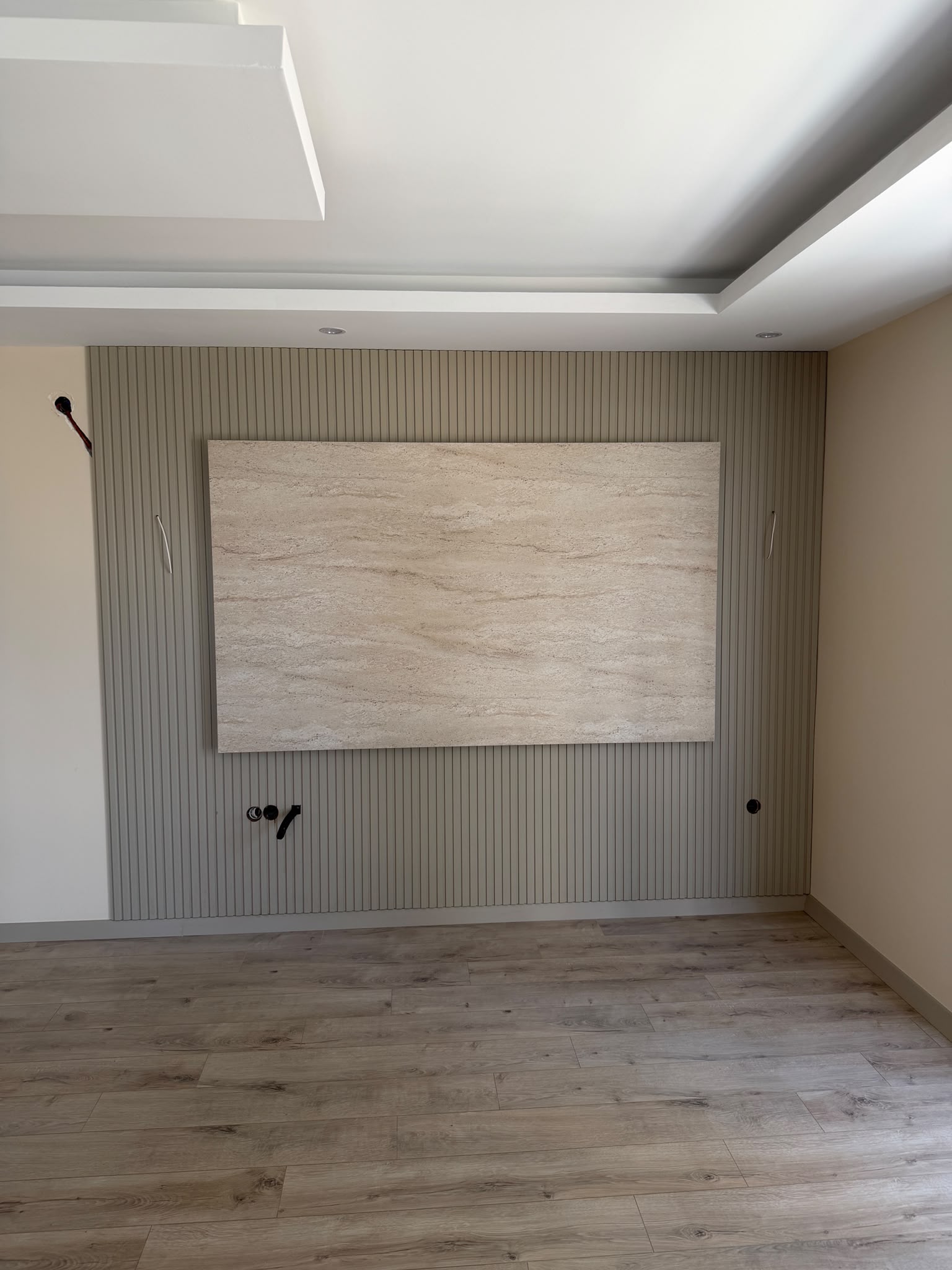 Taş Görünümlü Panel ve Çıta Uygulaması