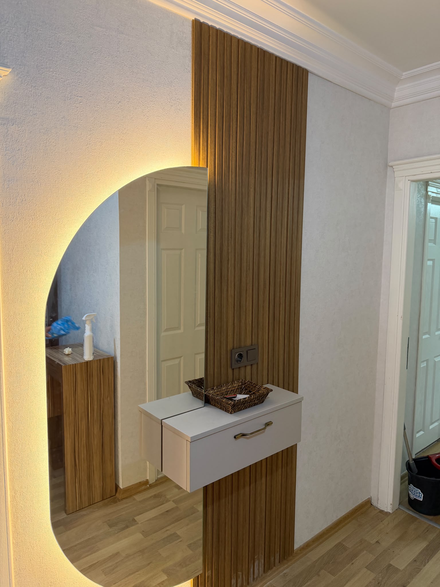 Banyo Aynası ve Çıta Panel Uygulaması